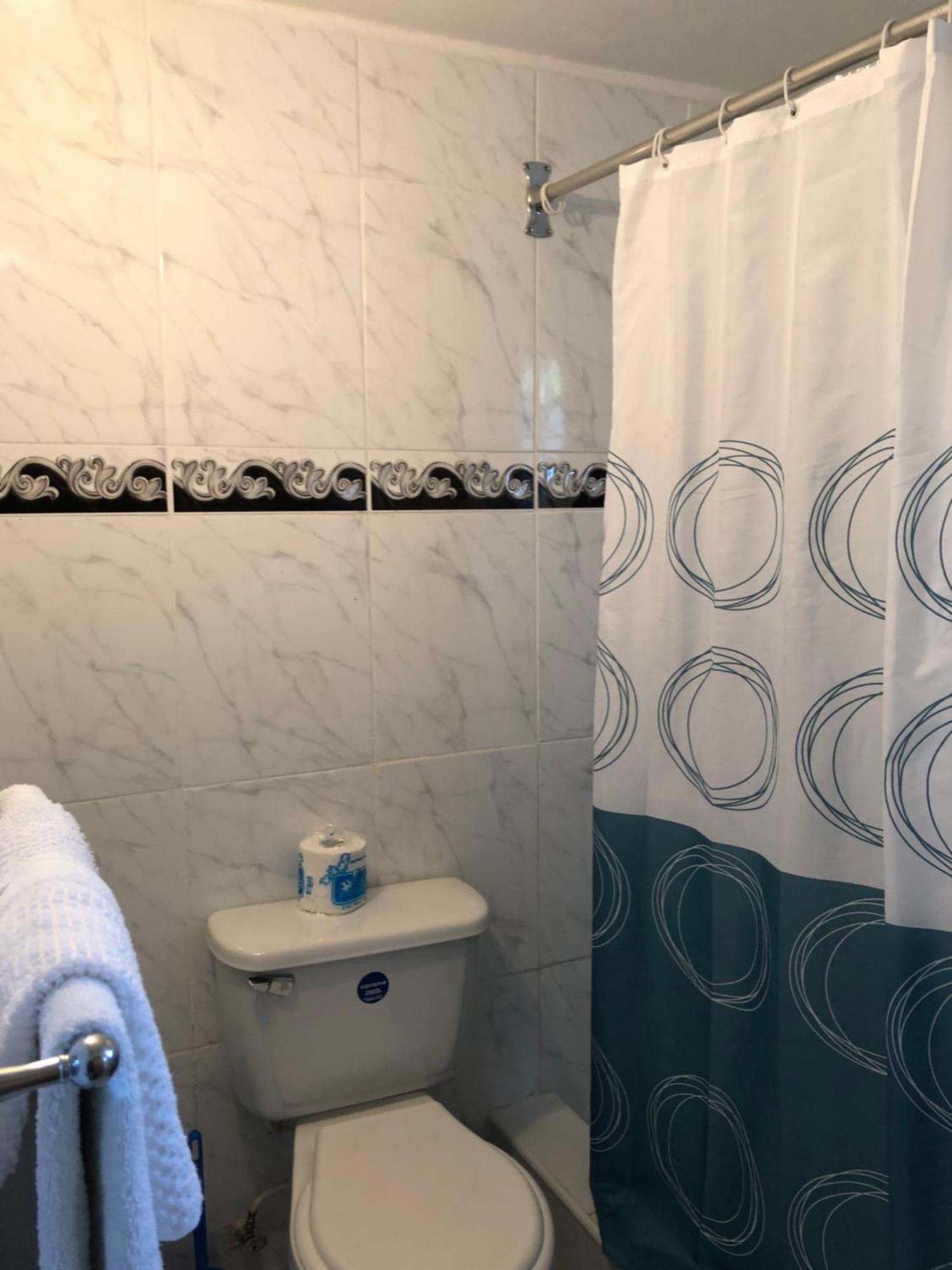 Goldenview Guesthouse Очо-Риос Экстерьер фото